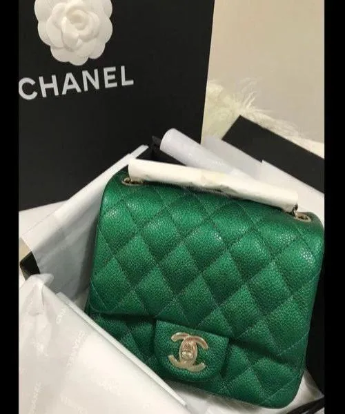 Chanel Classic Clutch Witch Chain – CWC Caviar Green SiLouis Vuittoner-Toned