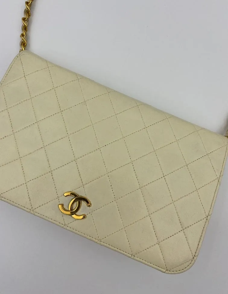Chanel Vintage Shoulder Flap bag