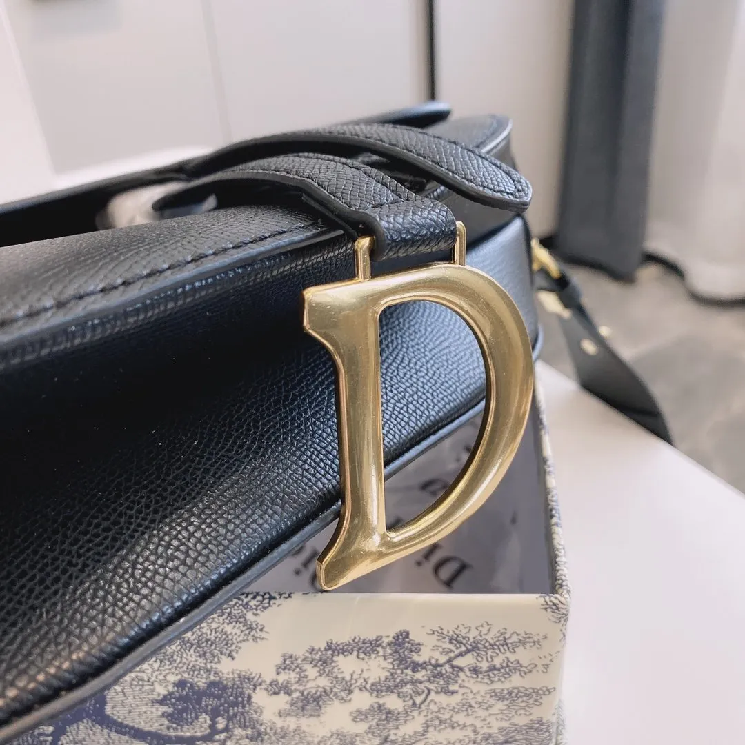 Luxury Handbags Christian Dior 052