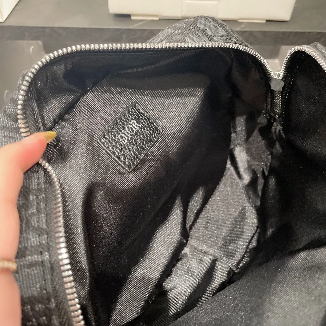 Luxury Handbags Christian Dior 322