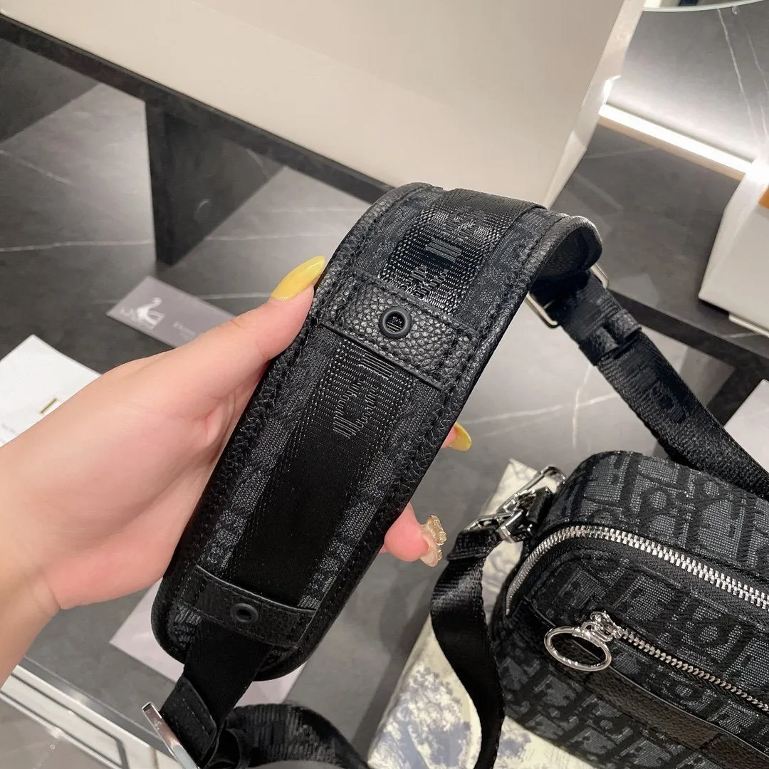 Luxury Handbags Christian Dior 322