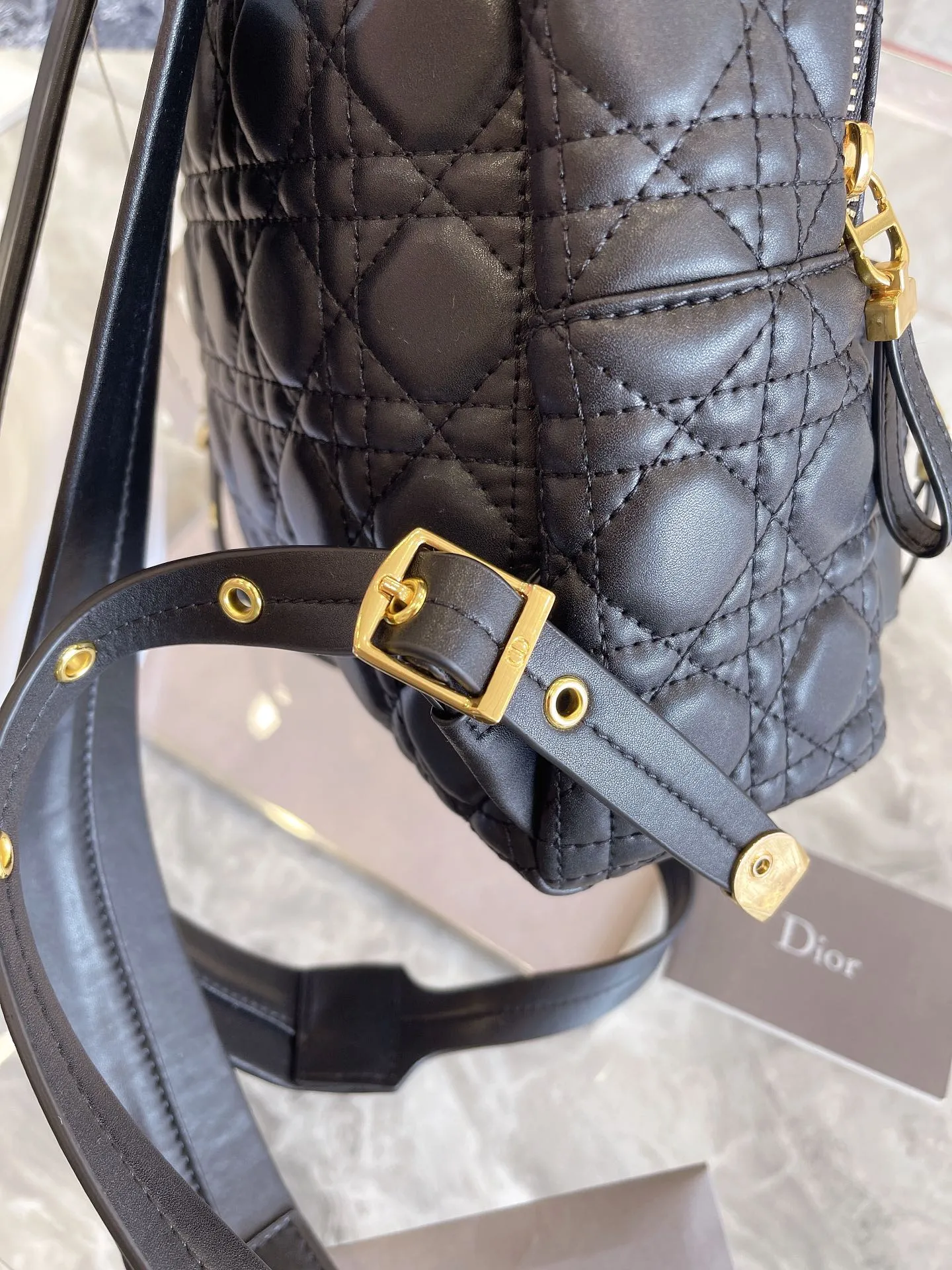 Luxury Handbags Christian Dior 327
