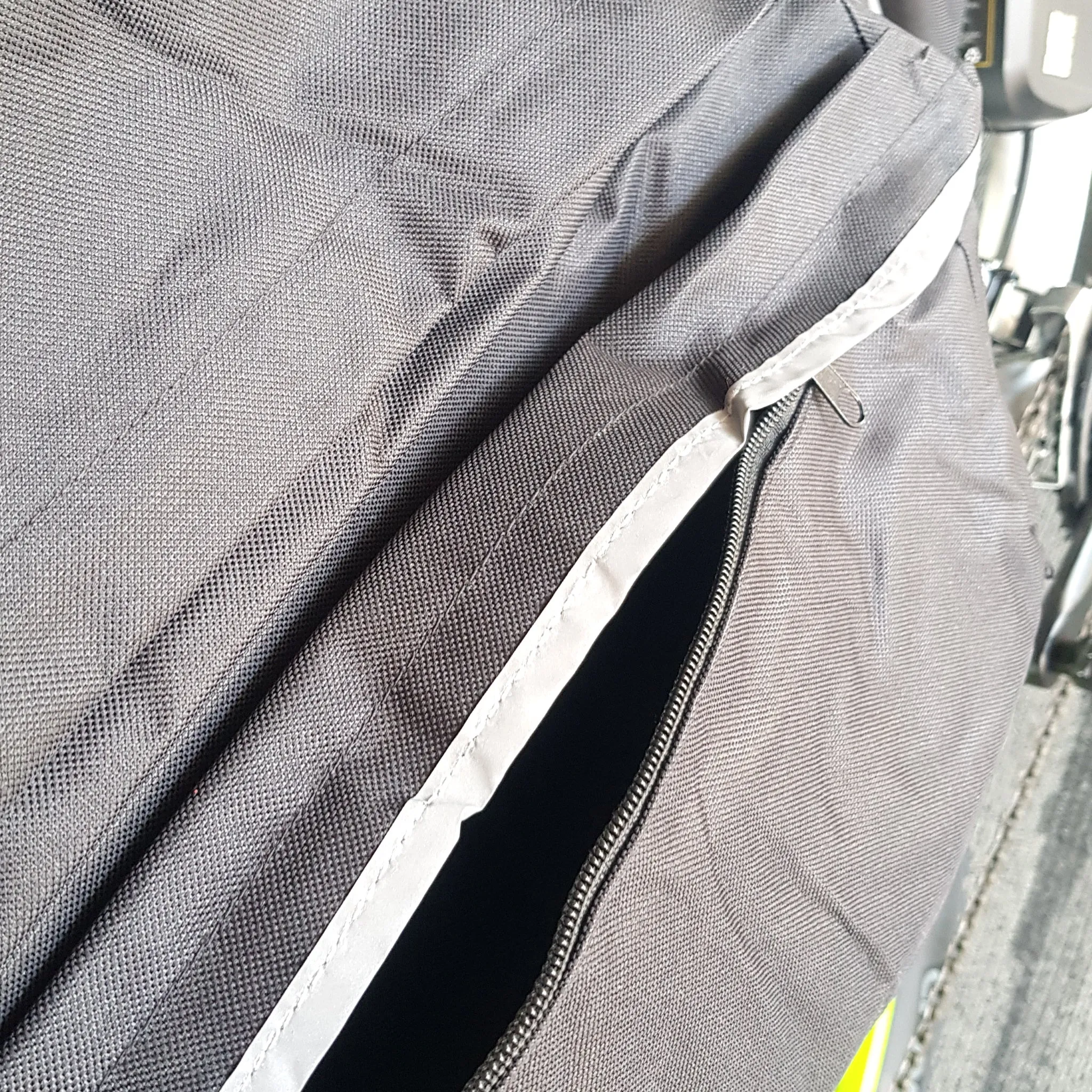 Pannier Bag with carry handle Black