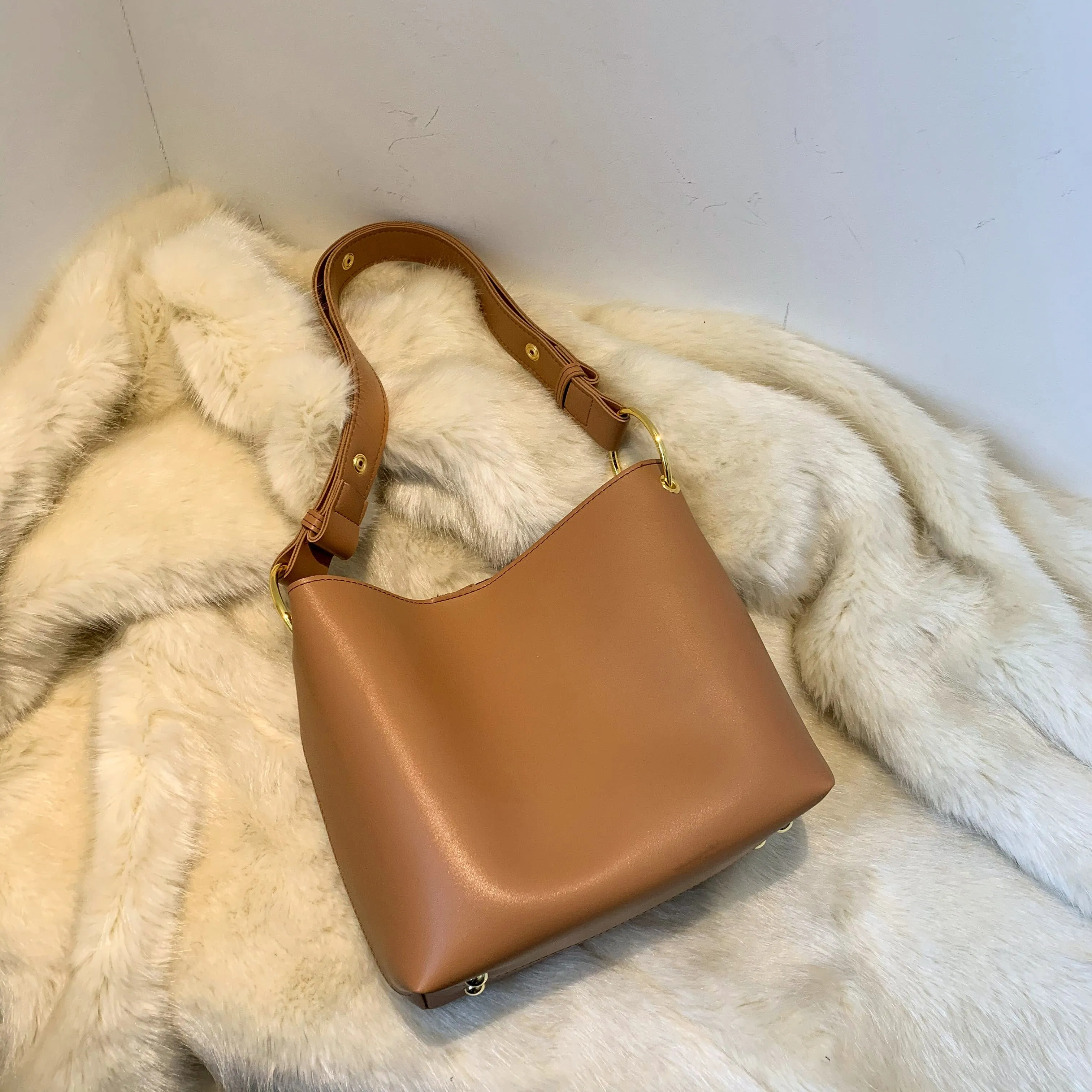 Retro Simple Solid Color PU Leather Crossbody Bag For Women 2021 Shoulder Brand Designer Ladies Luxury Casual Bucket Bag Handbag